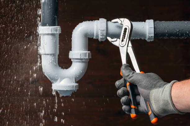 Professional Water Line Repair technician working in Waverly, FL